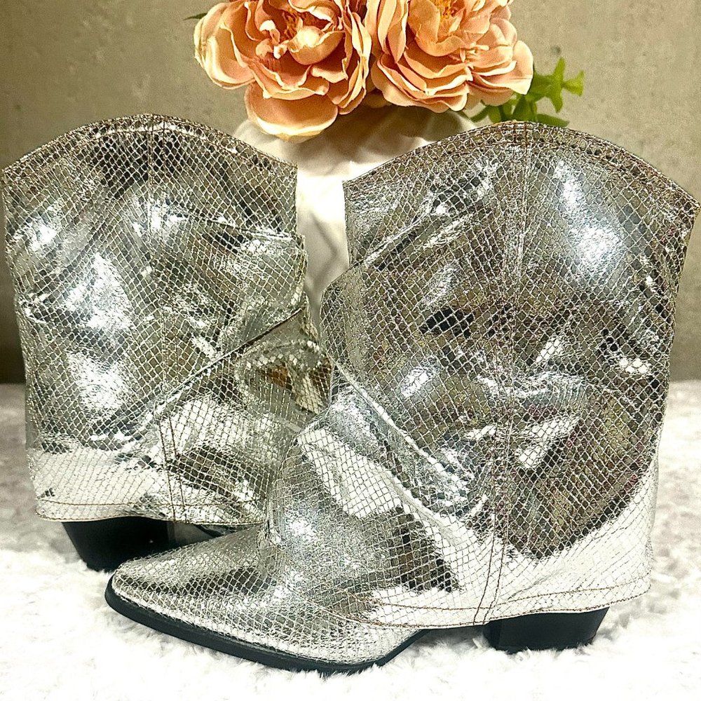 NWT Metallic Silver Fold Over Wedge Heel Ankle Boots / Booties